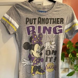 Minnie Mouse “put a ring on it” Lakers shirt size M